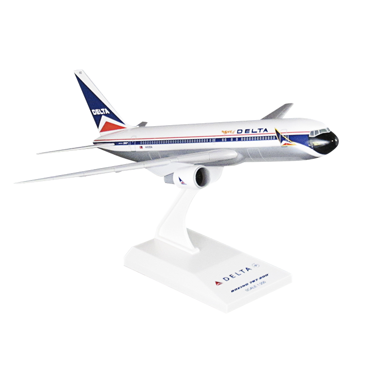 SM The Spirit of Delta 767-200 1/200 Scale Model